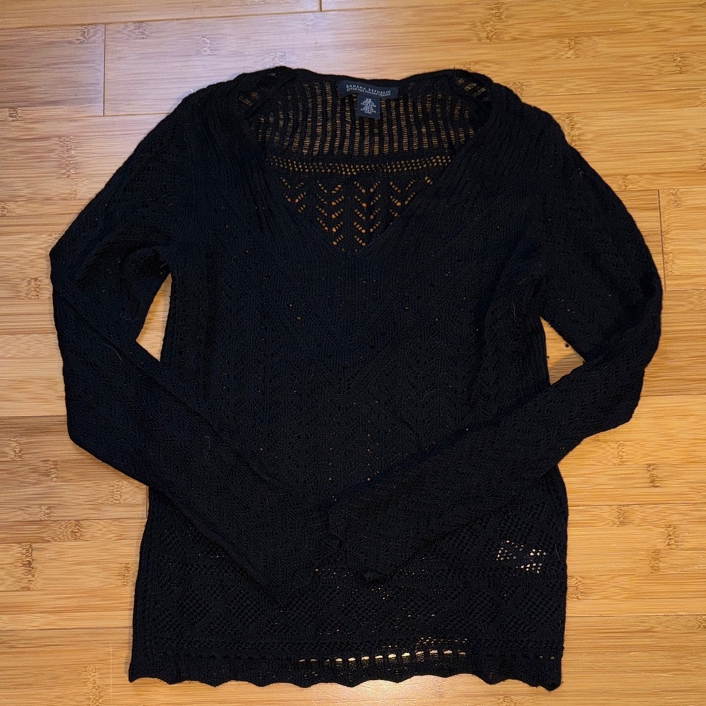Banana Republic Midnight V-Neck Sweater Extra fine Italian merino wool.